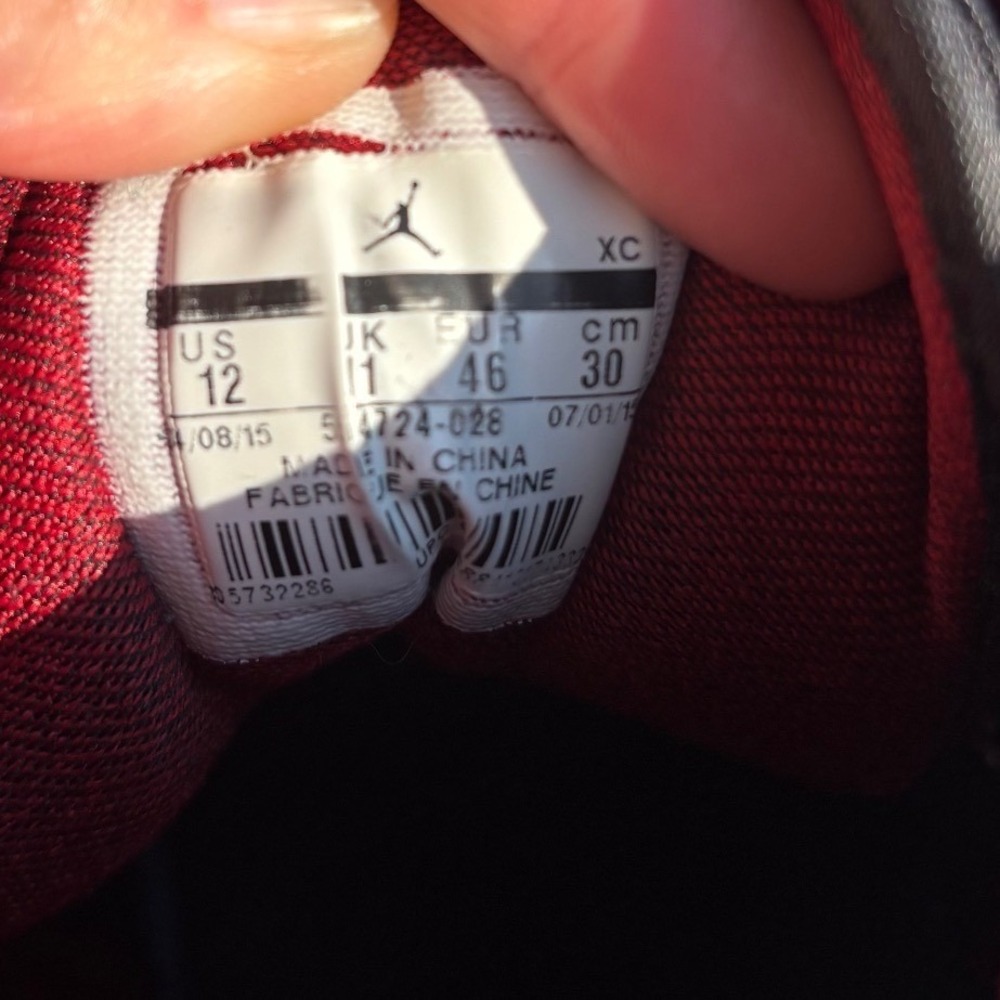Nike Air Jordan 1 Retro Mid Black Red White Leather Mens Sneakers Shoes Size 12 - Picture 9 of 10